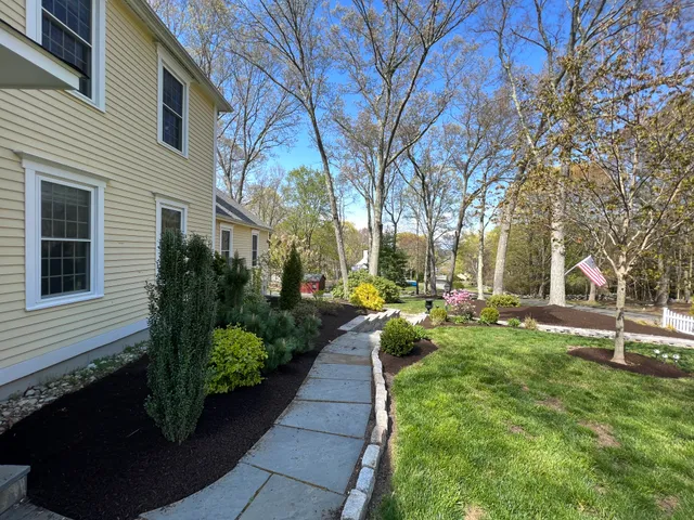 DT & SON LANDSCAPING LLC work photo