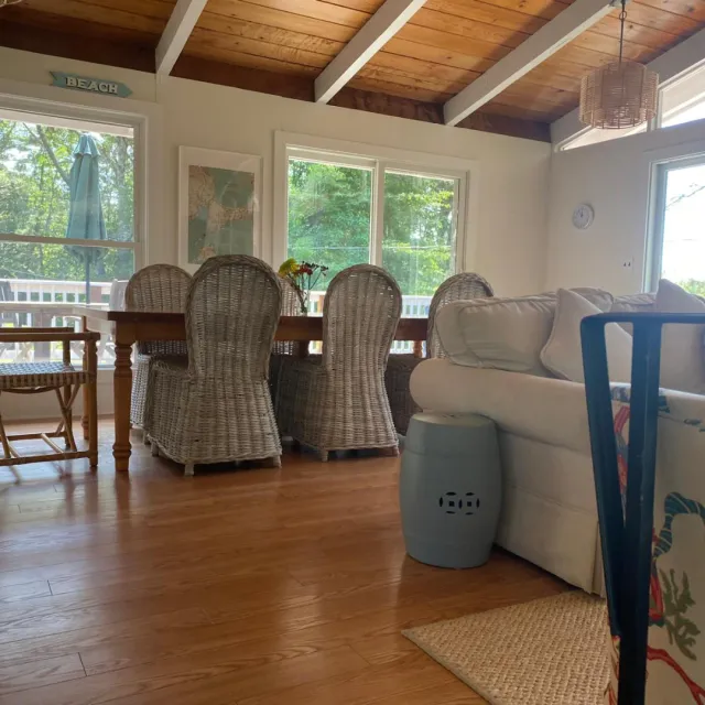 Professionally cleaned vacation home living room on Cape Cod