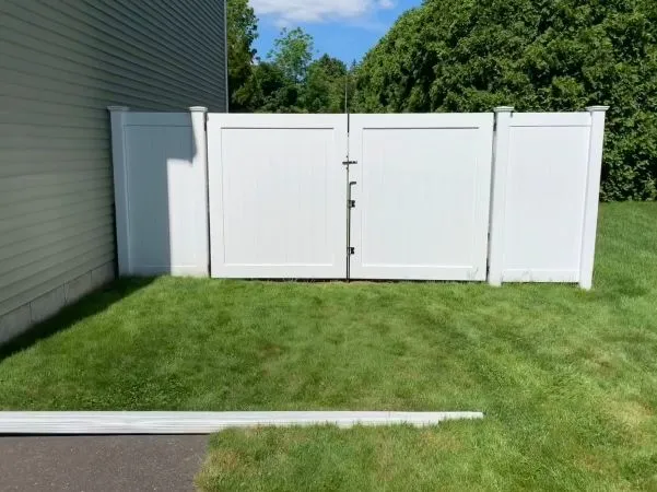 work photo from dandmfence.com