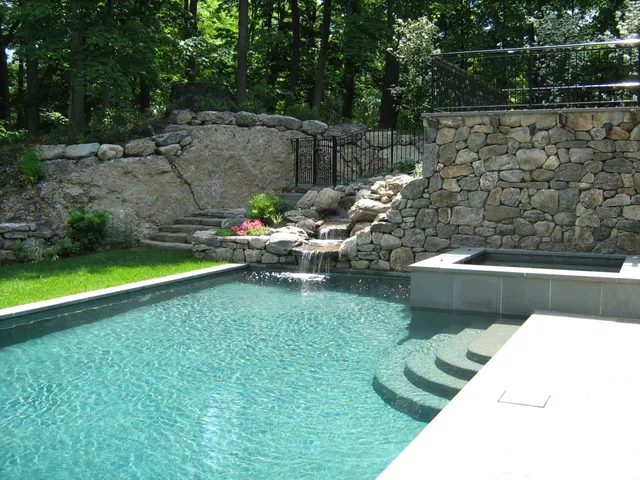 work photo from newenglandstonemasonry.com