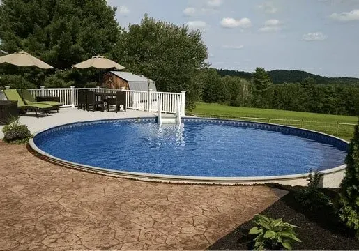 Pool 10 — Swimming pools in Lewiston, ME