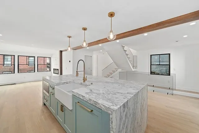 STONELINK MARBLE & GRANITE