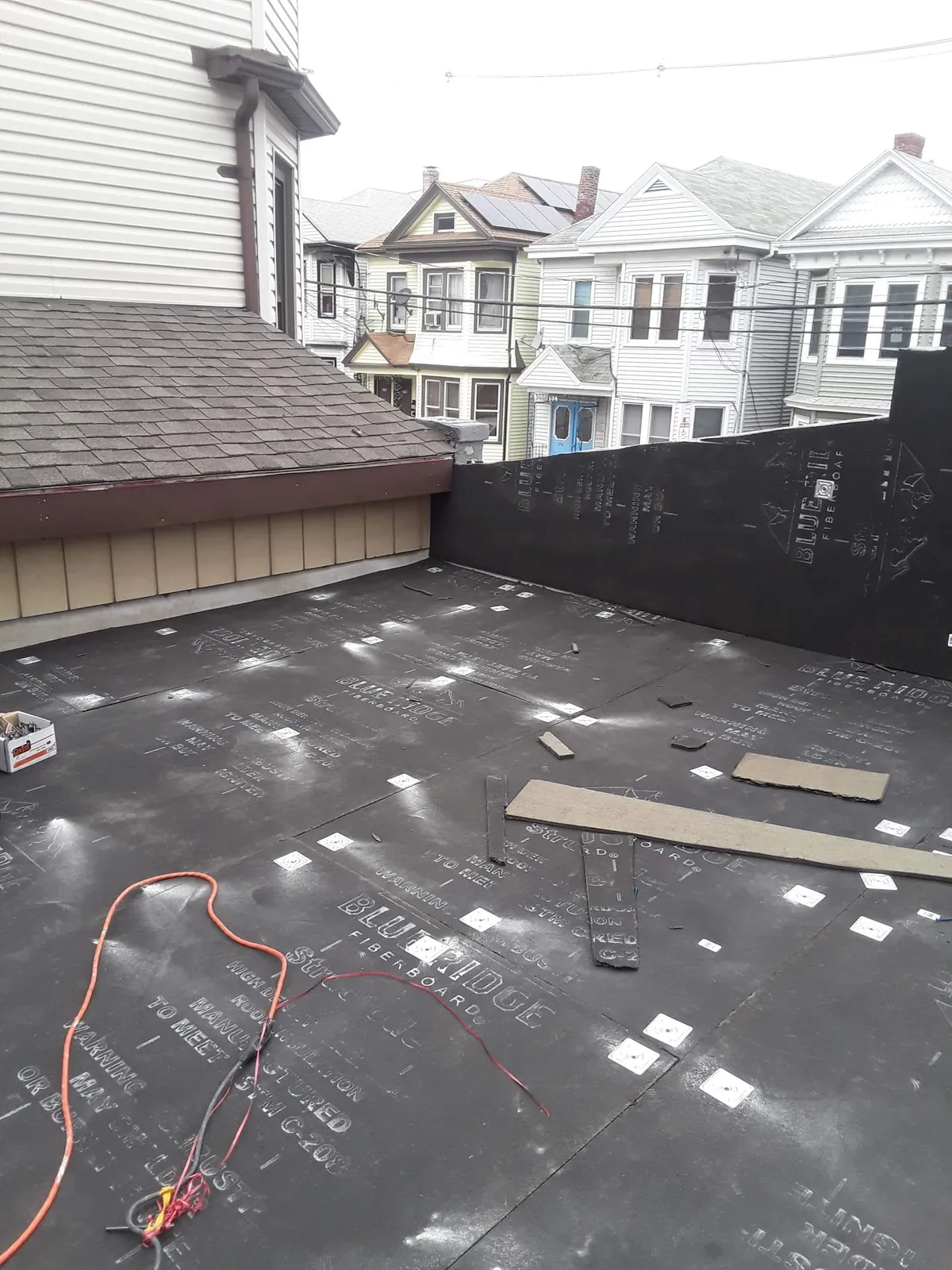 Eli's Roofing