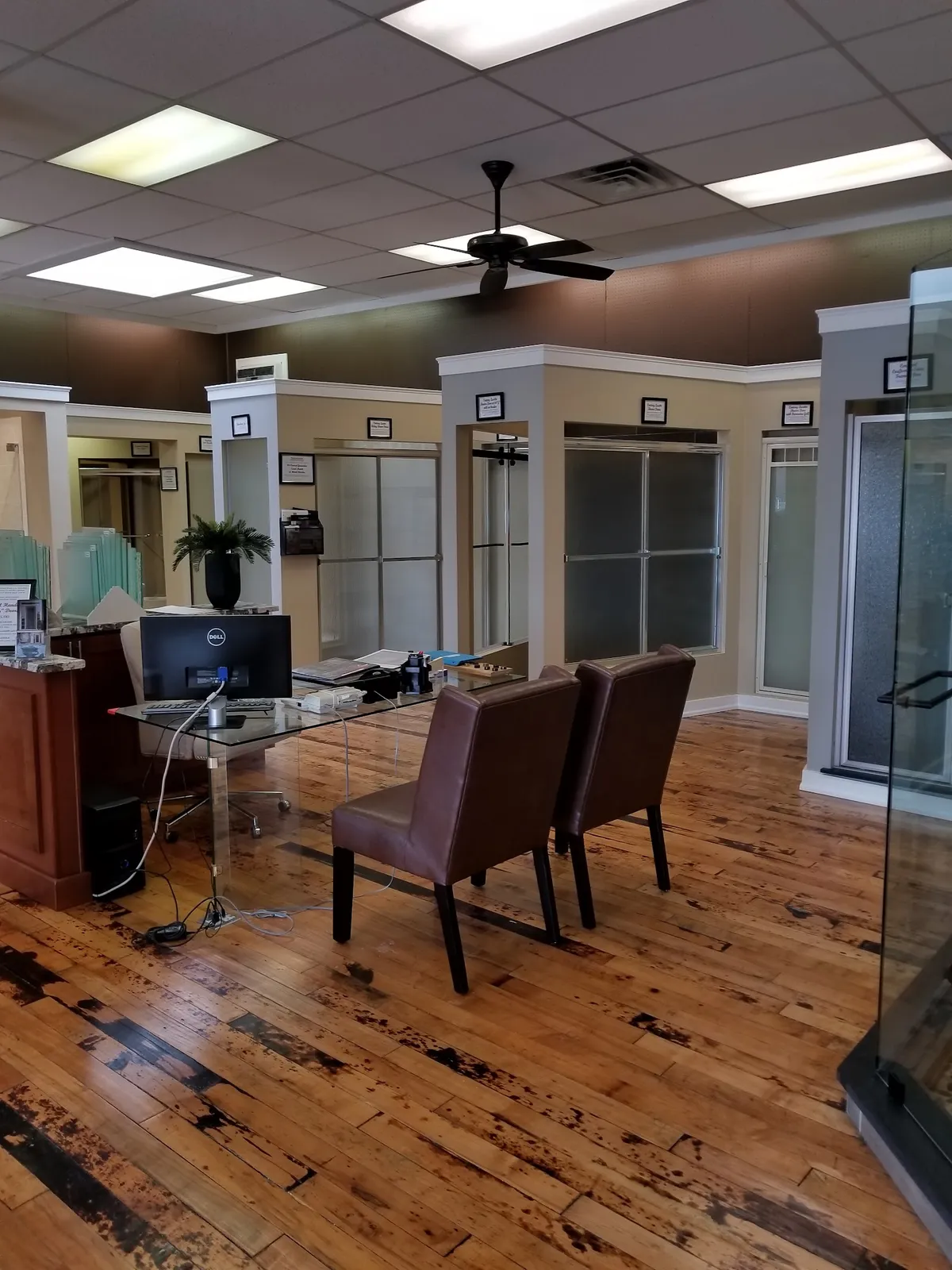 Banner Glass Shelmar