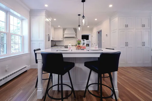 work photo from renovisionsinc.com