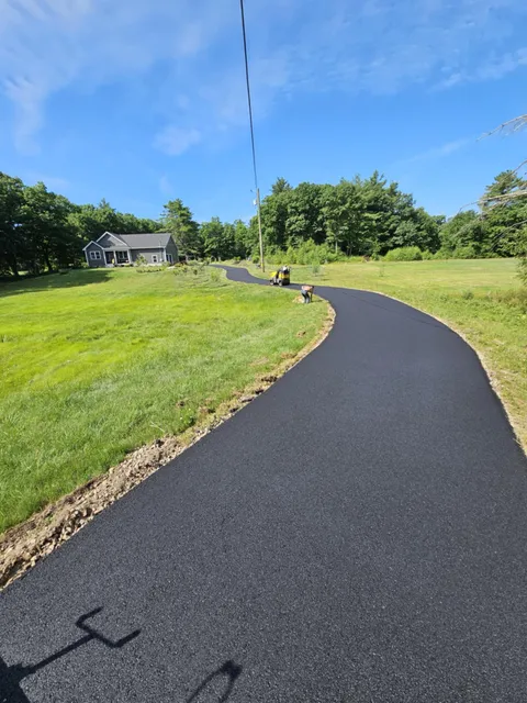 work photo from manchesterpavingandsealcoating.com