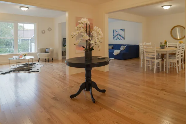 Linda Hayes, Real Estate in Marblehead and Swampscott, MA work photo