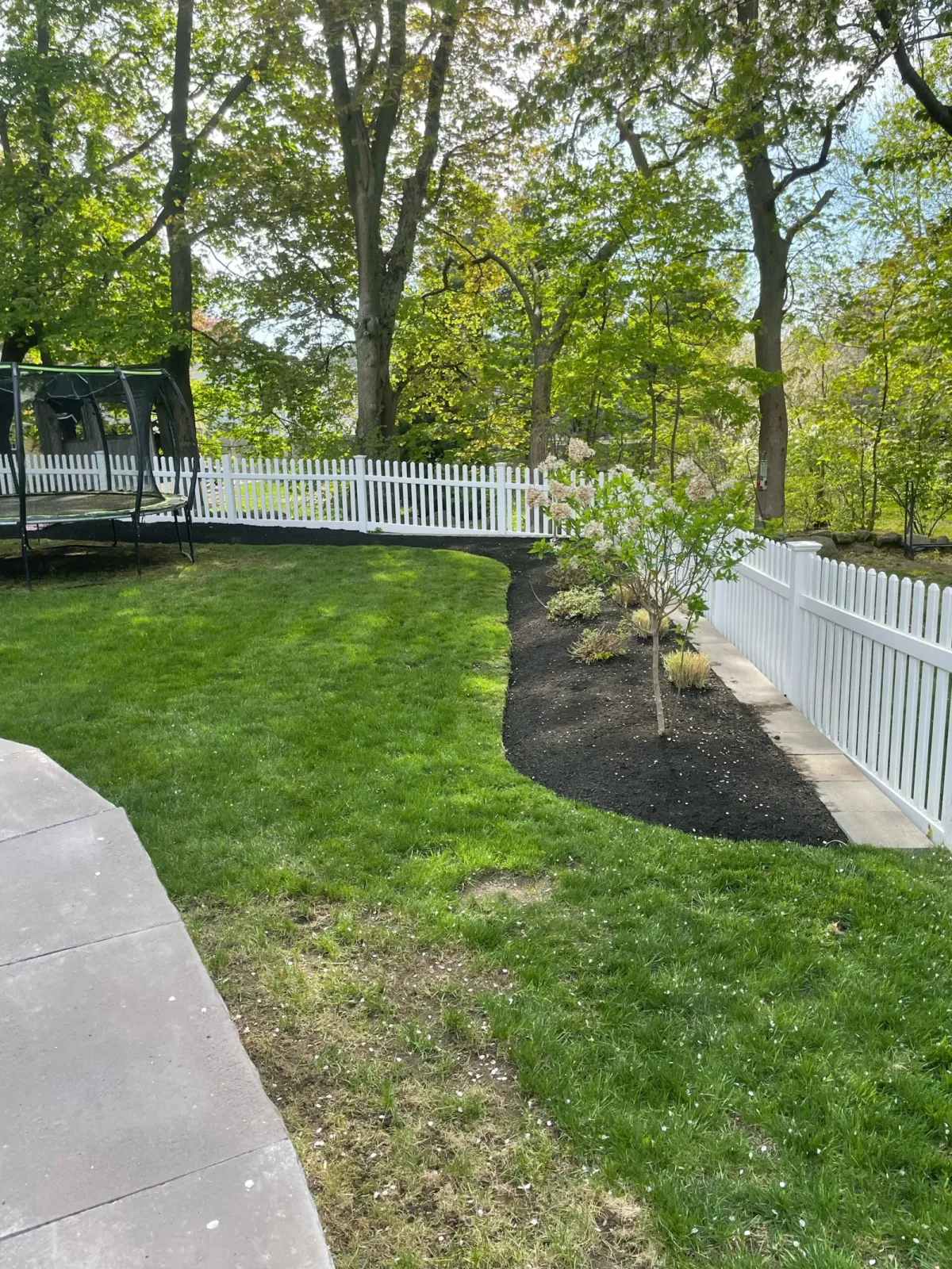work photo from luxurylandscapinginc.com