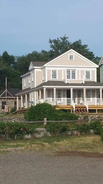 MJM Designs Custom Carpentry & Remodeling researched project photo
