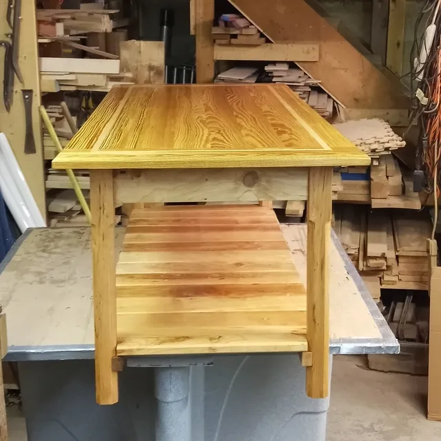 Rzasa’s woodworking work photo