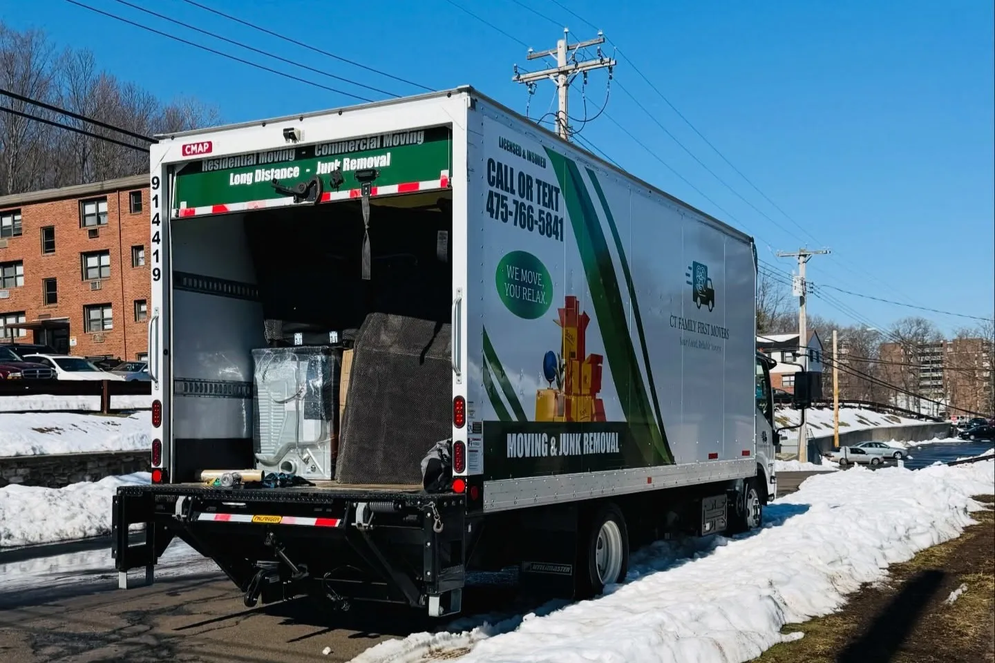 image of moving truck