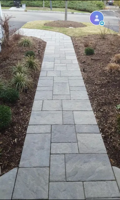 work photo from morettidrivewaypavingandpatios.com