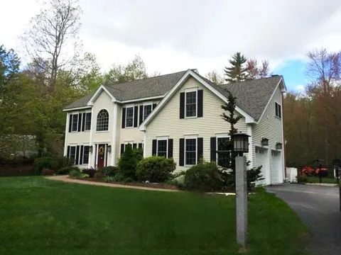 work photo from queencityroofingnh.com