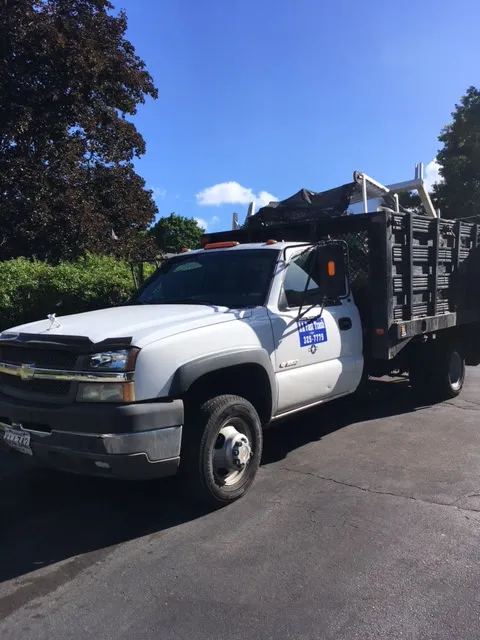 A A Fast Trash Removal work photo