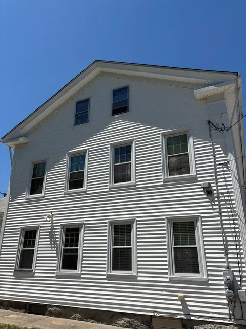 Ideal Siding Providence work photo