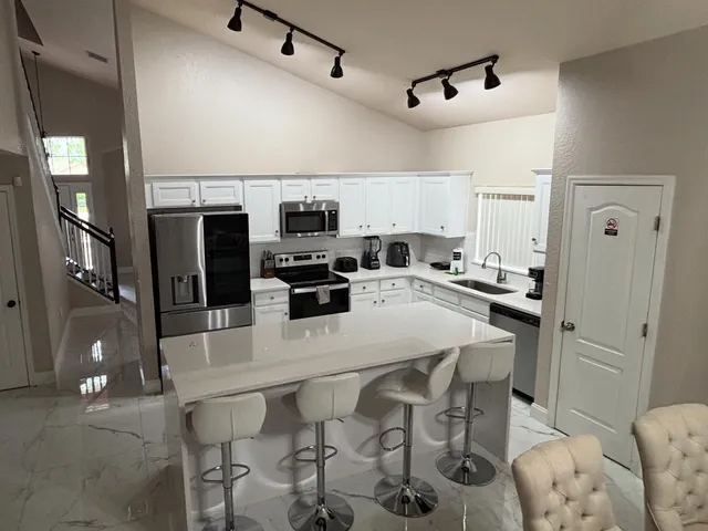 MAGIC HAMMER REMODELING work photo