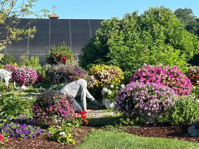Devin's Landscaping LLC work photo