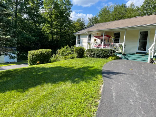 GT Lawn Care & Maintenance work photo