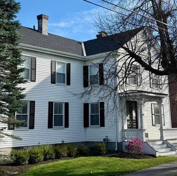 Commonwealth Roofing and Siding