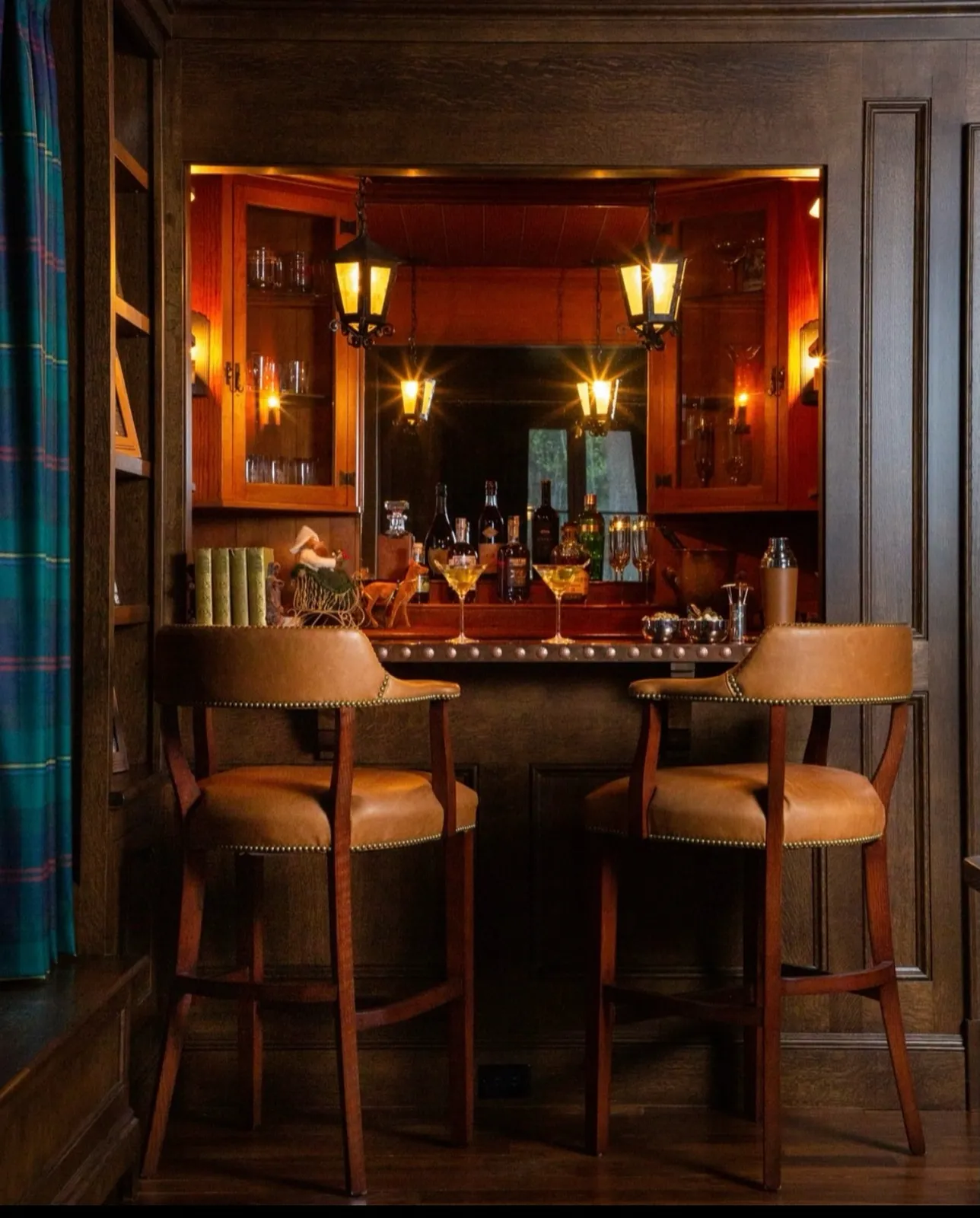 Some of the best rooms in a home aren’t the biggest—they’re the ones people naturally gather around.

This custom bar was built to become the heart of countless evenings with family and friends. Rich hardwoods, handcrafted cabinetry, warm lighting, and timeless detailing come together to create a space that feels both sophisticated and welcoming.

It’s more than beautiful millwork. It’s a place where conversations last longer, celebrations feel more meaningful, and every gathering becomes a memory.

That’s what we love to build.

Building for Generations.

#LuxuryHomes #CustomBar #FineMillwork #LuxuryLiving #EchelonBuilders