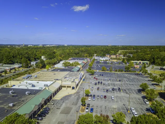 Commercial parking lot sealcoating in Massachusetts
