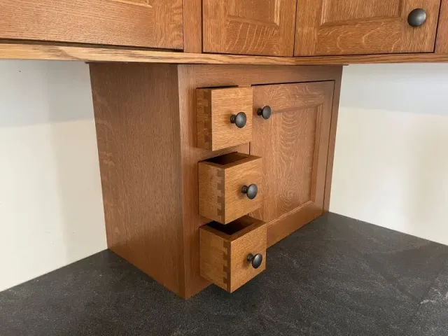work photo from brumarkcustomcabinetry.com