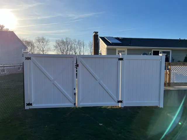work photo from thefenceguysct.com