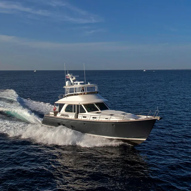 Private Vessel & Day Charter Boat Services