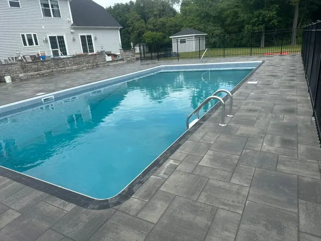 Oasis Pools (swimmingpooloptions.com) researched project photo