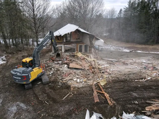 Complete Demolition Service LLC work photo