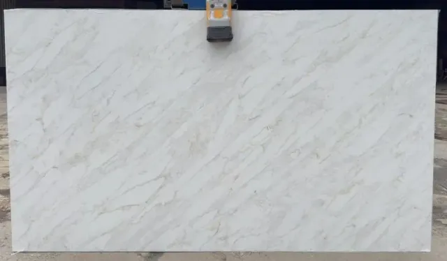 Elegant quartz countertop design