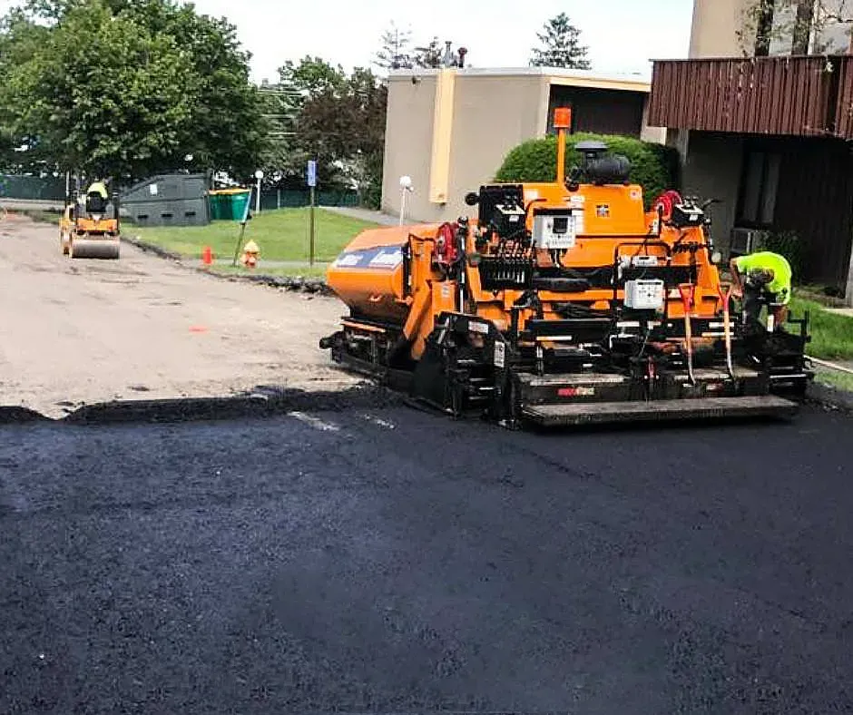 Asphalt paving services