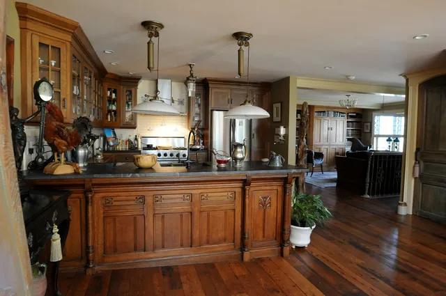 work photo from apexcarpentryllc.com