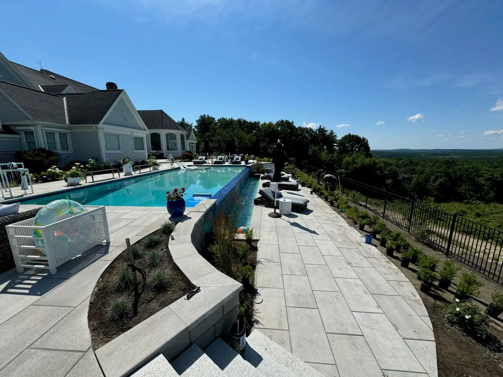 KORKIN'S LANDSCAPE & DESIGN researched project photo