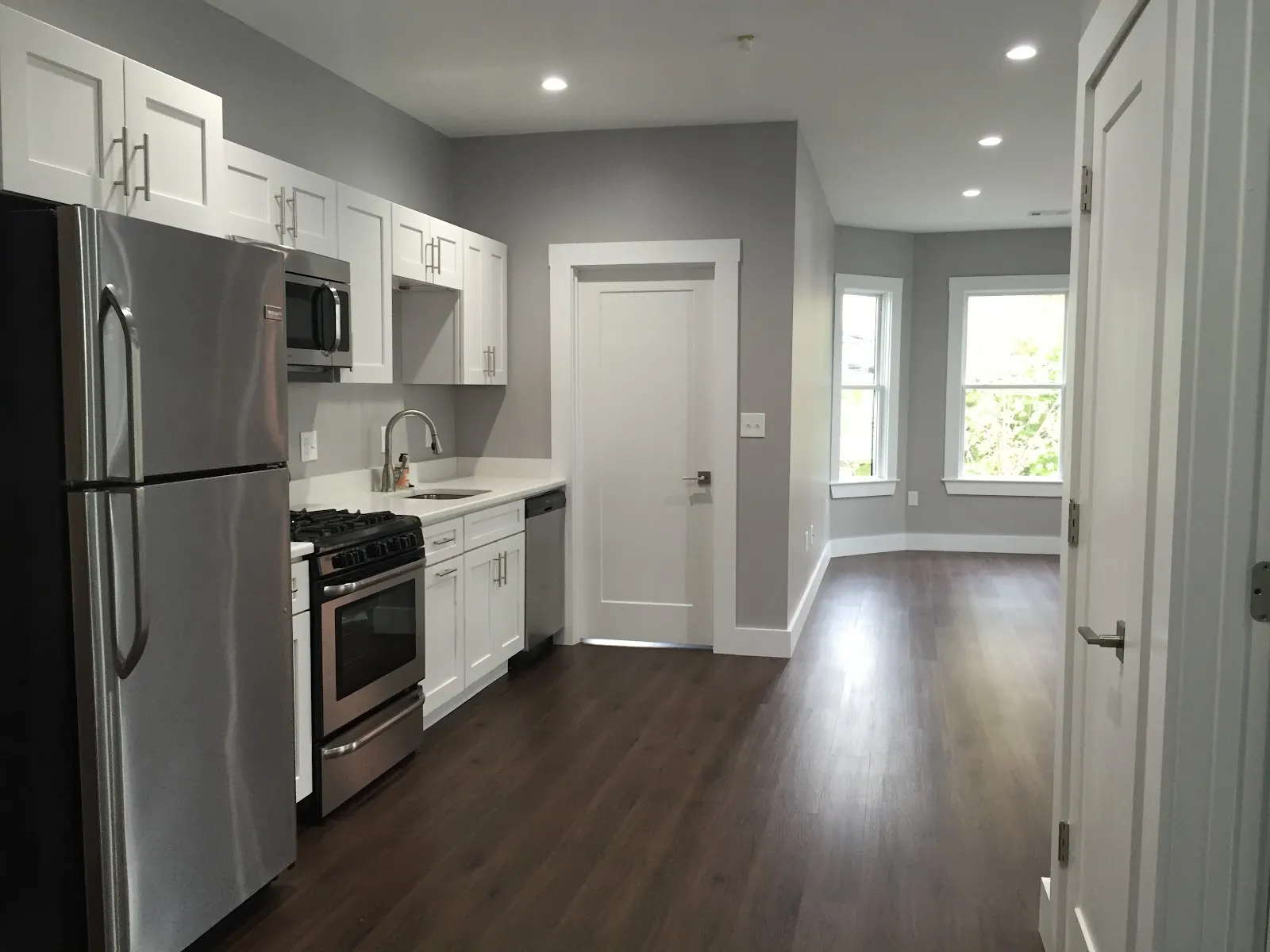 E & C Contracting LLC