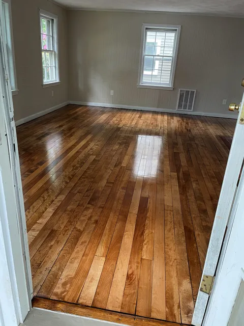 work photo from fosterbrothershardwoodfloors.com