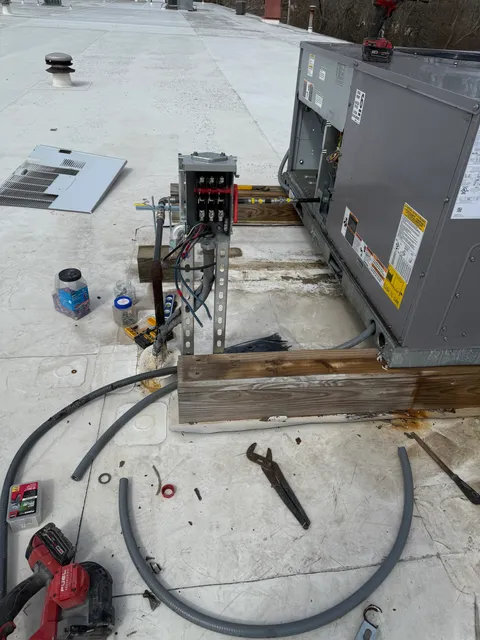 KMR ELECTRICAL SOLUTIONS LLC work photo
