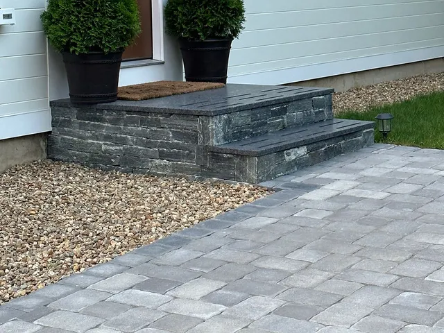 Brave’s Masonry & Landscaping researched project photo