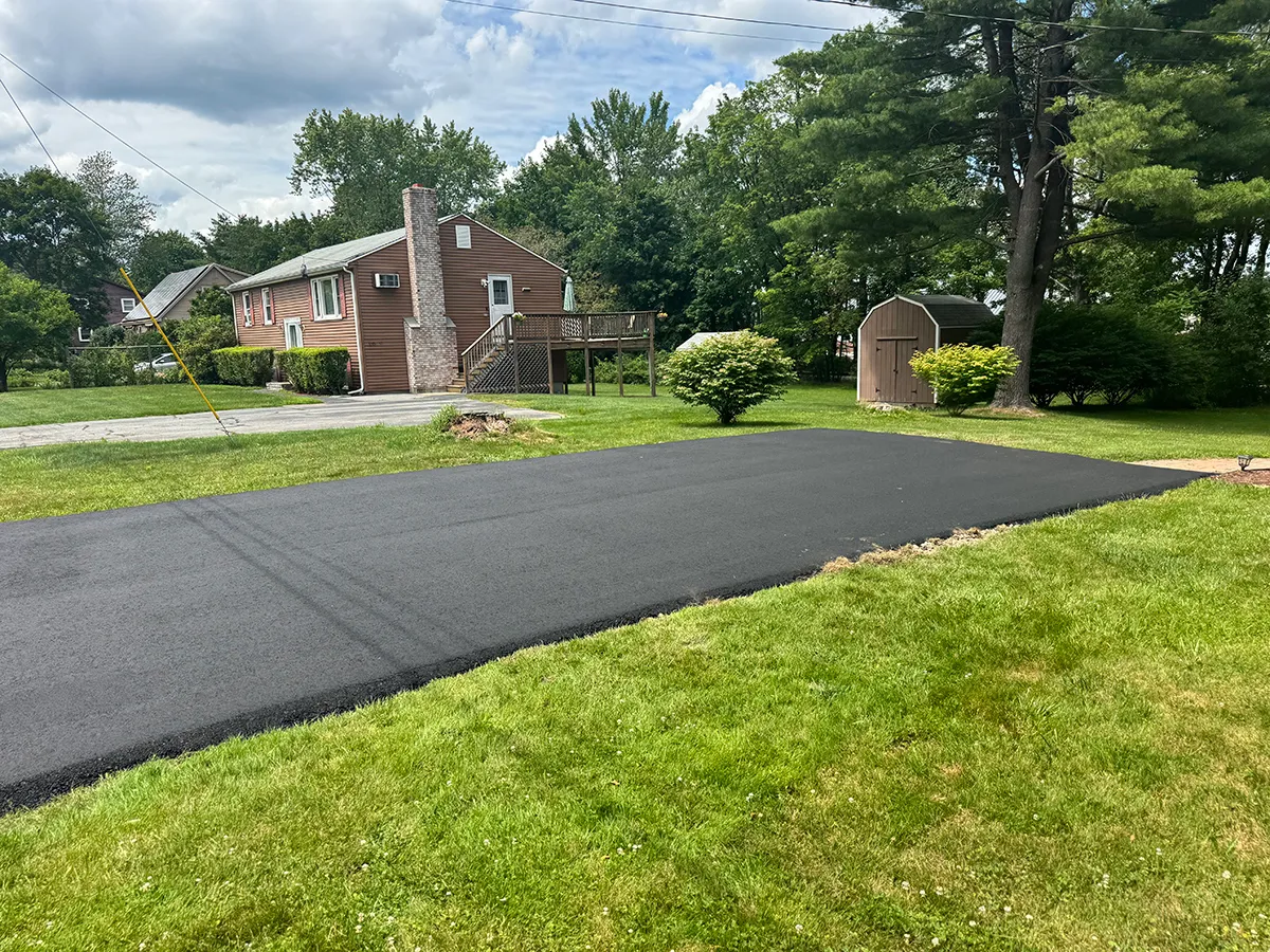 work photo from atlanticasphaltpaving.net