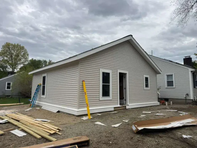 Vinyl Siding by Matic Construction