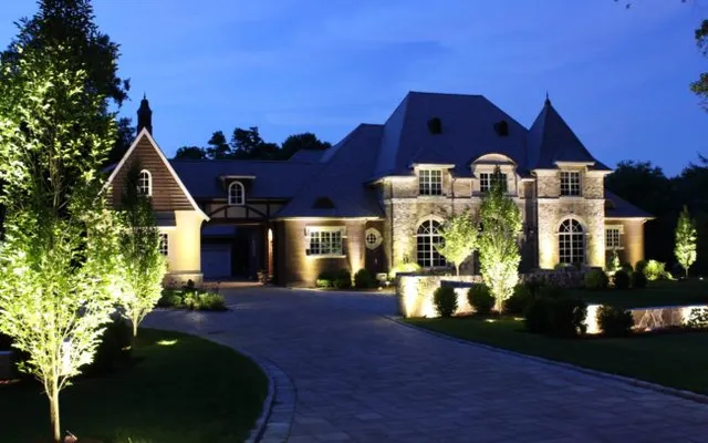 work photo from outdoorlightingdesign.com