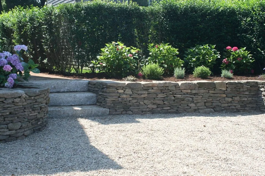NICHOLAS FERRANTELLA LANDSCAPING researched project photo