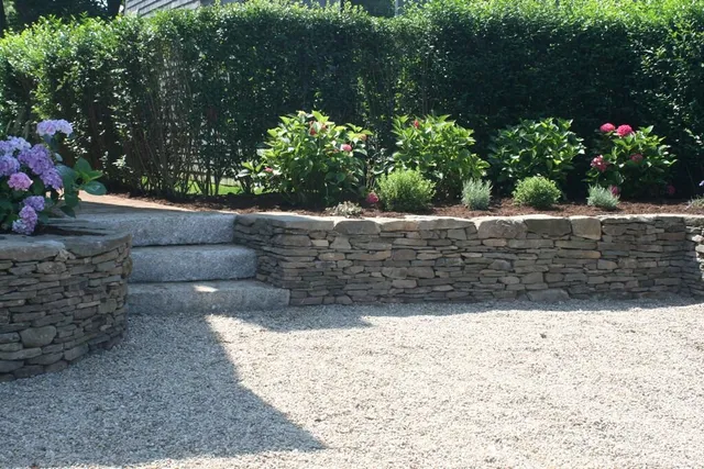 NICHOLAS FERRANTELLA LANDSCAPING researched project photo