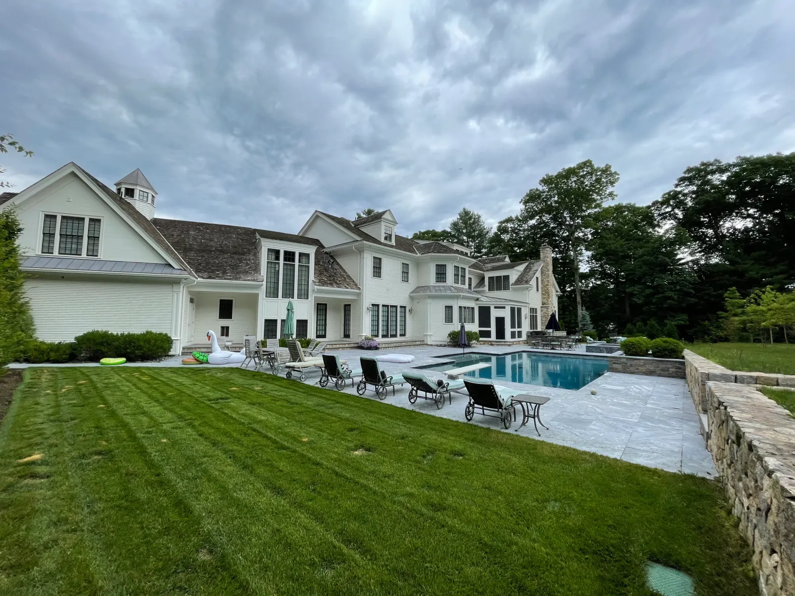 for MGR Painting & Cleaning in Everett, MA