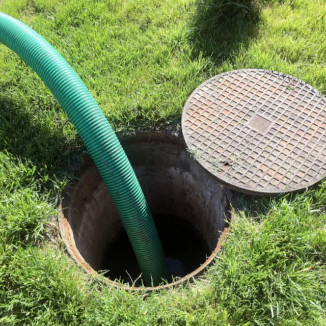 Discount Septic Pumping work photo