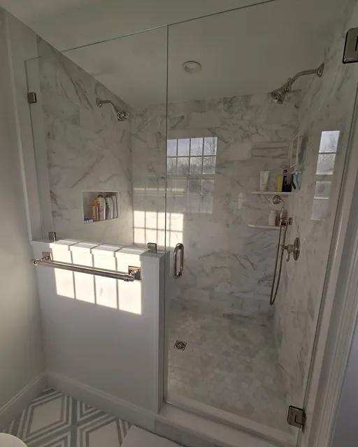 Got our boy Ted coming up putting in some nice work on the weekend. Christmas came early for these customers. #glassdoor #frameless #showerdoor