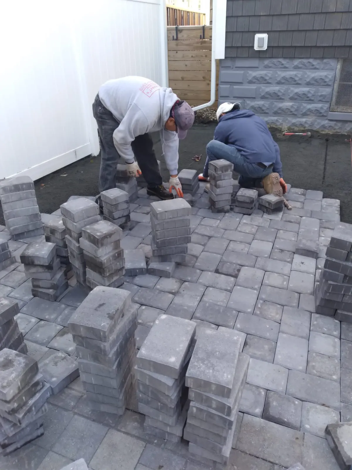 work photo from leonels-landscaping.com