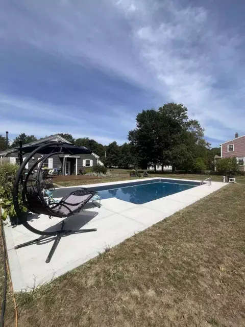 outdoor swimming pool