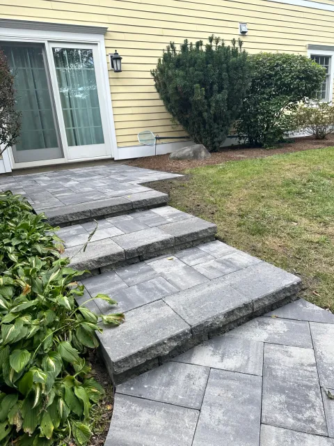 work photo from eightlaneslandscaping.com