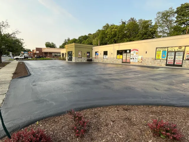 work photo from 5starasphalt.com